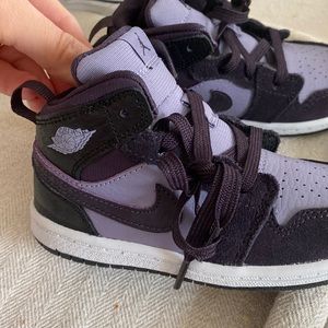 Air Jordan 1 metro mid GG in iron purple